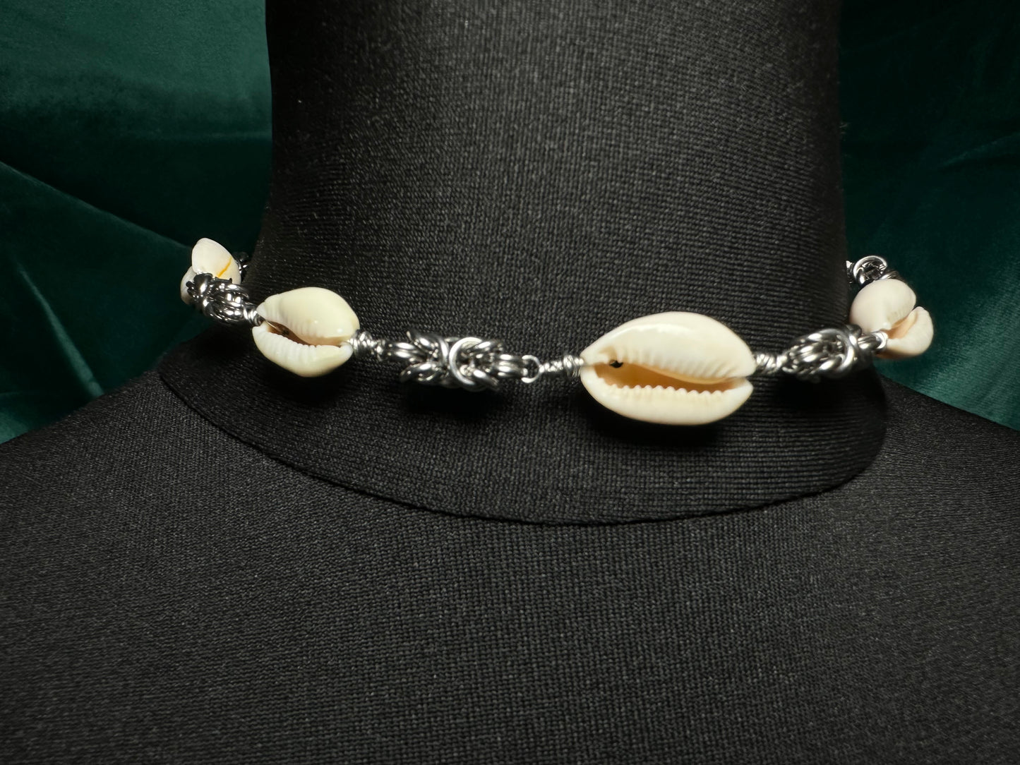 Necklace or Choker with shells