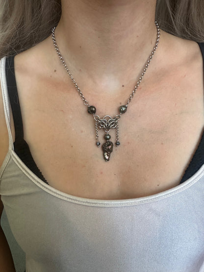 Kette mit Perlen