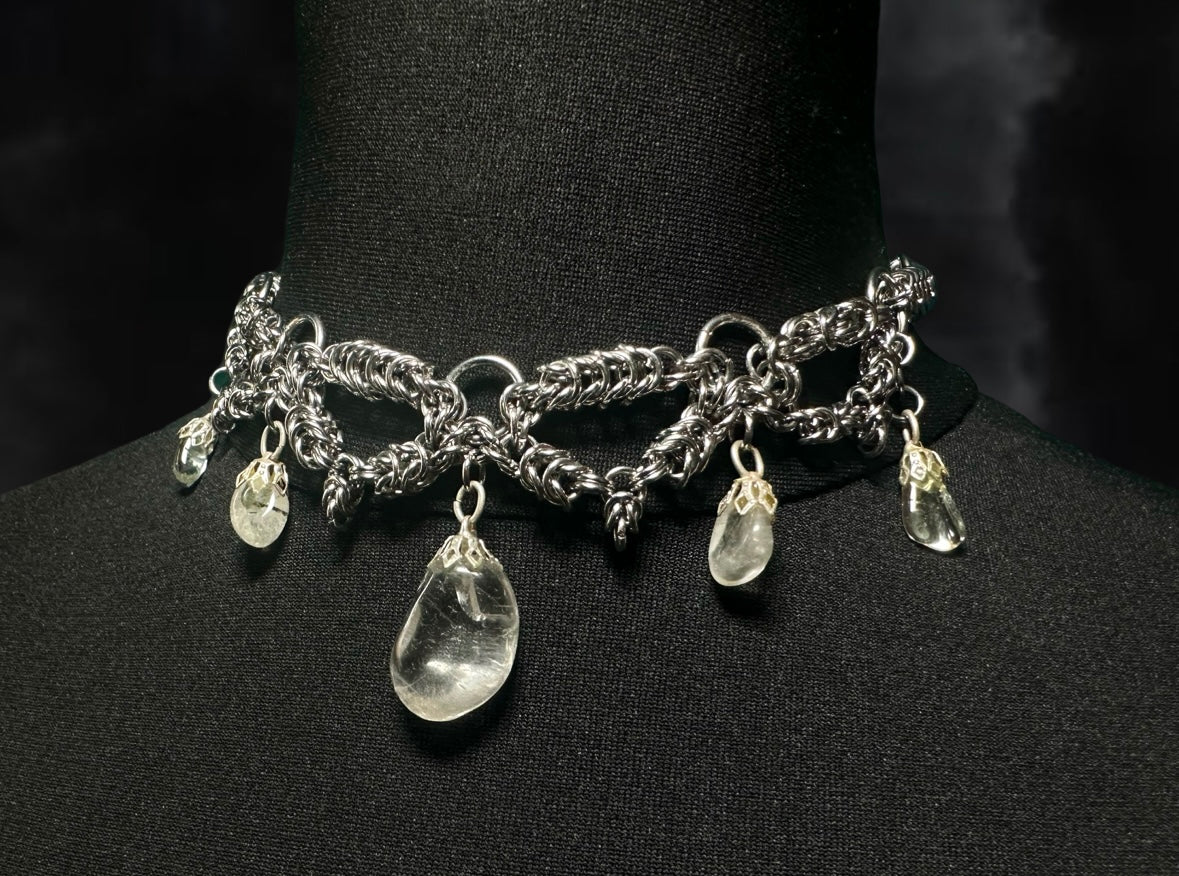 Teardrops Choker with clear quartz