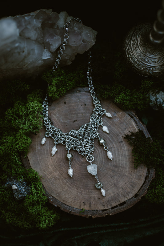 Melusa // Necklace with clear quartz, pyrite and pearls