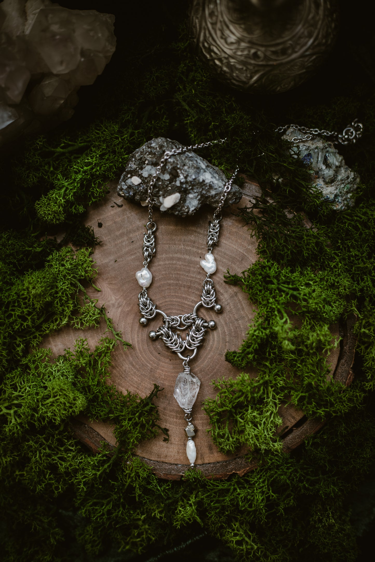 Physadeia // Necklace with clear quartz, pyrite and pearls