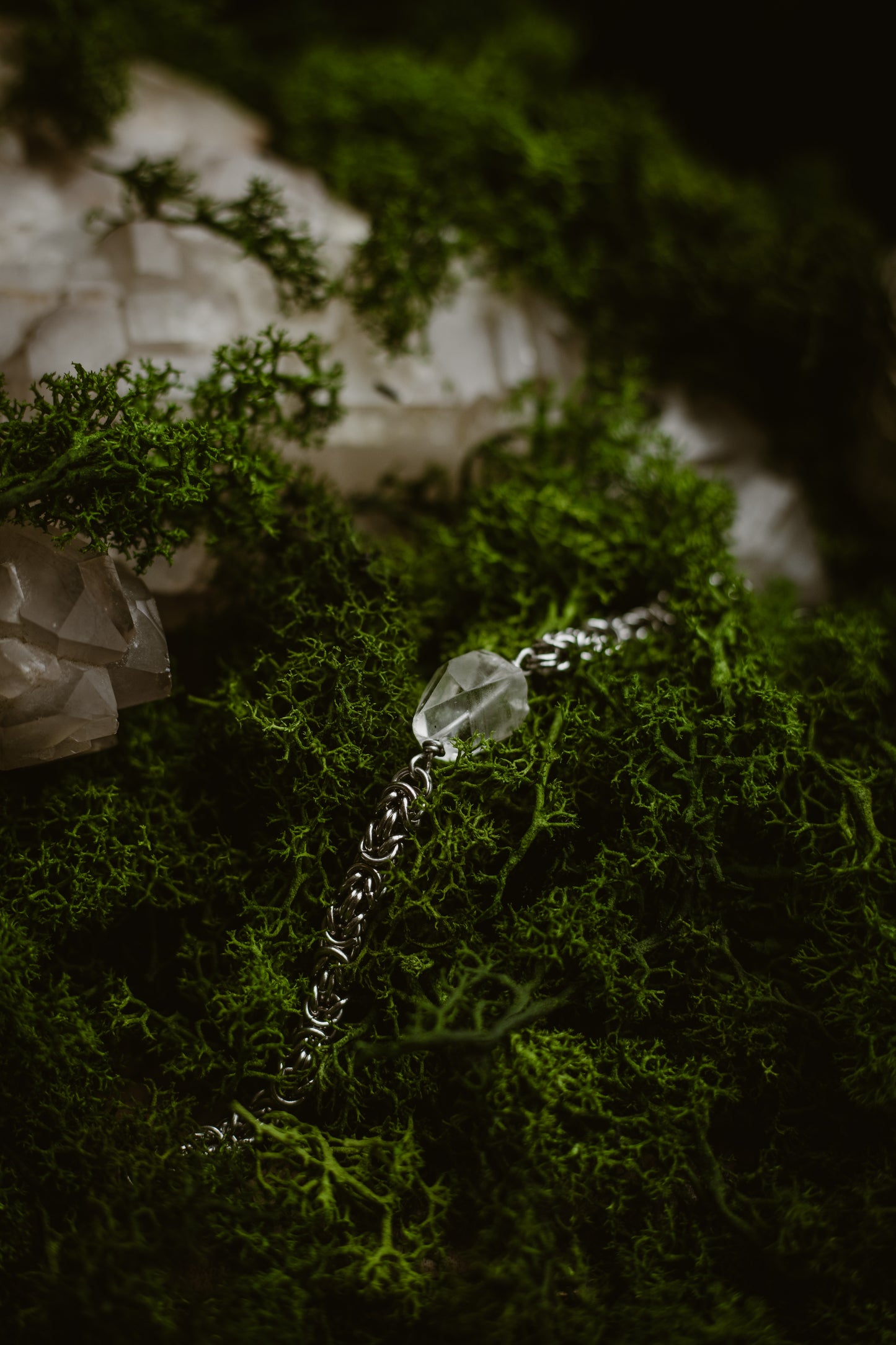 Ionides // Bracelet with clear quartz