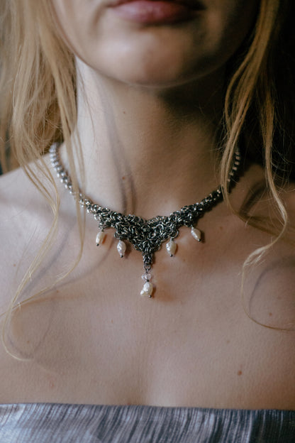 Melita // Necklace with clear quartz and pearls